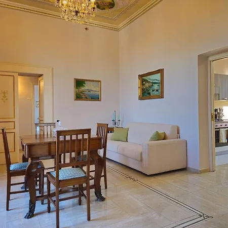 Storica Bed & Breakfast 4*